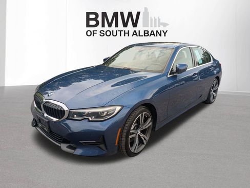 Used 2021 BMW 330i xDrive Sedan w/ Premium Package AWD/4WD image 5