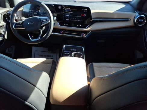 Used 2026 Chevrolet Equinox ACTIV w/ Convenience Package III image 14