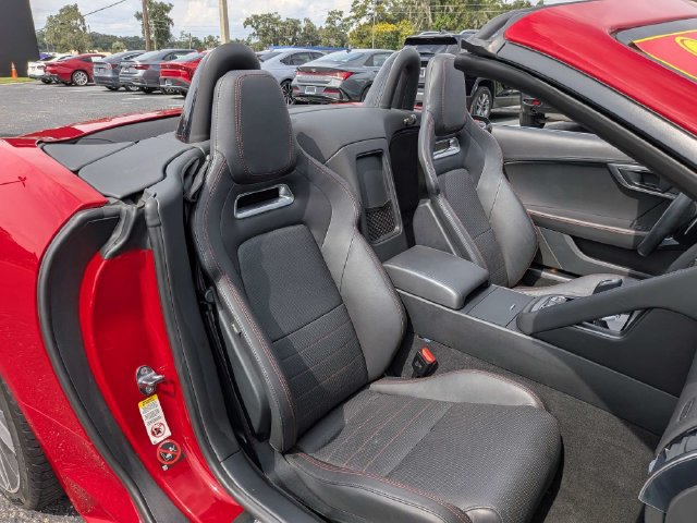 Used 2018 Jaguar F-TYPE R-Dynamic RWD image 20
