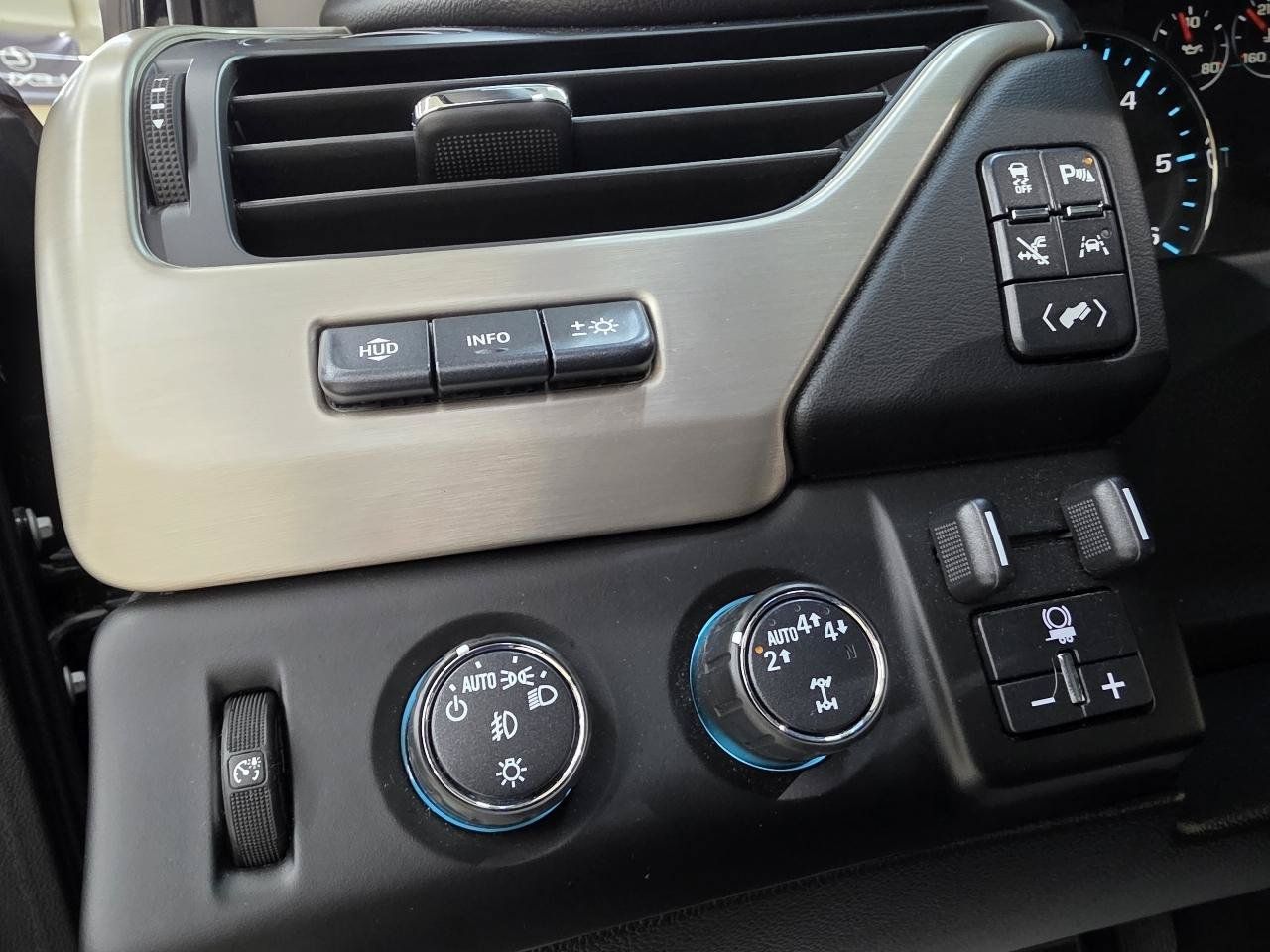 Used 2019 GMC Yukon Denali w/ Open Road Package AWD/4WD image 38