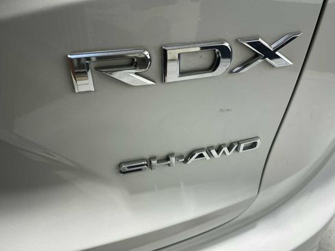 Used 2024 Acura RDX SH-AWD image 7