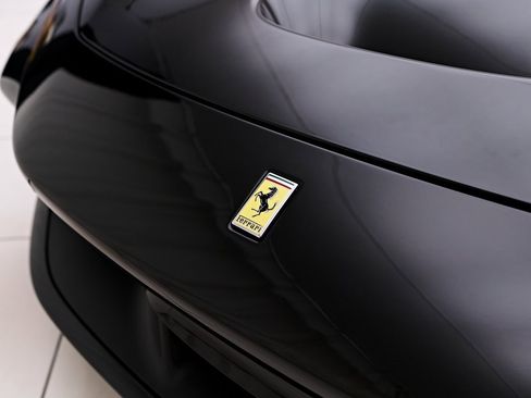 Used 2022 Ferrari F8 Tributo image 30