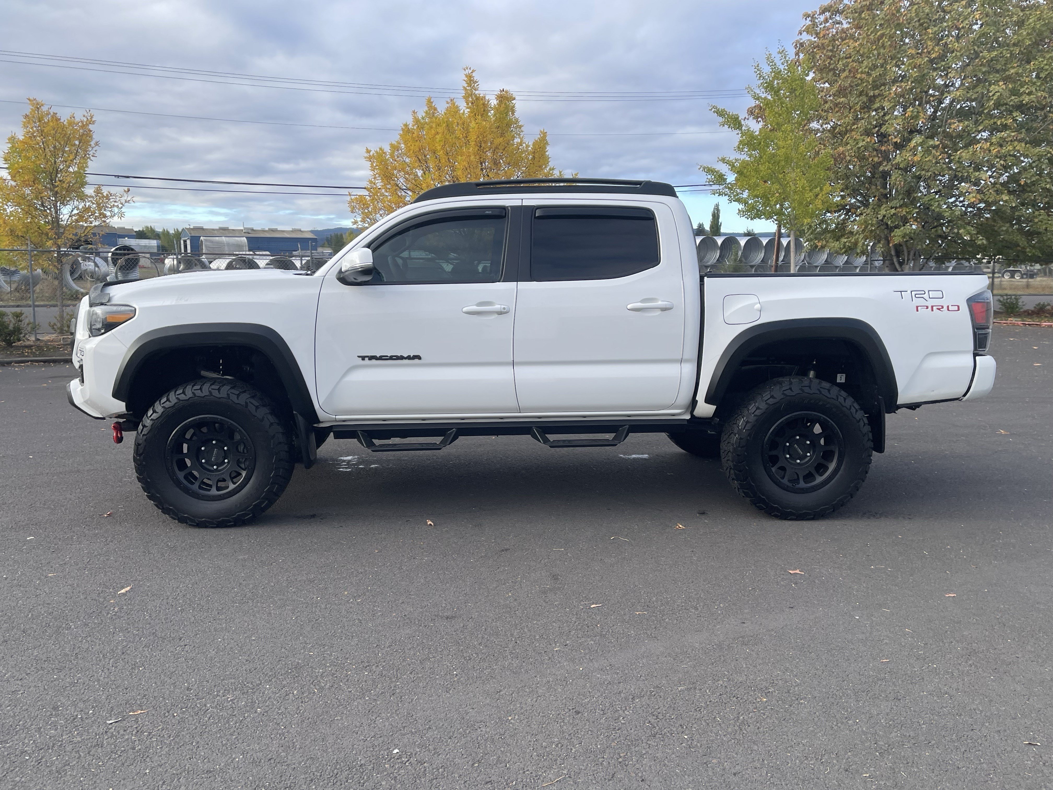 Used 2023 Toyota Tacoma TRD Pro AWD/4WD image 2