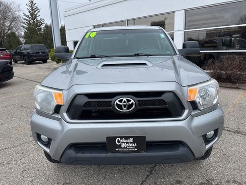 Used 2014 Toyota Tacoma 4x4 Double Cab w/ TRD Sport Package image 5