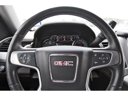 Used 2017 GMC Yukon SLE w/ SLE Value Package RWD image 9