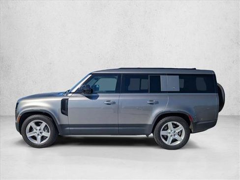 Used 2023 Land Rover Defender 130 SE AWD/4WD image 8