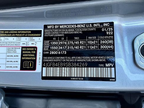 Used 2025 Mercedes-Benz GLE 350 4MATIC image 29