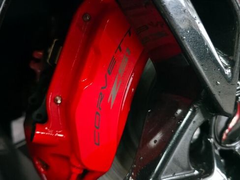 Used 2020 Chevrolet Corvette Stingray Coupe w/ Z51 Performance Package image 31
