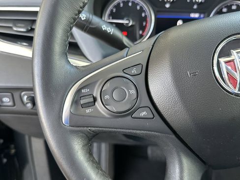 Used 2021 Buick Enclave Essence FWD image 20
