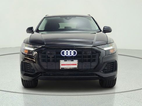 Used 2023 Audi Q8 Premium w/ Convenience Package AWD/4WD image 2