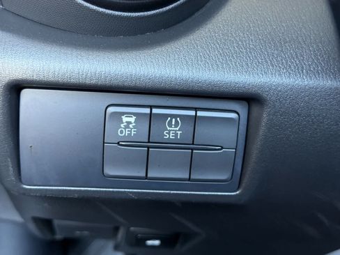 Used 2016 MAZDA MX-5 Miata Club RWD image 26