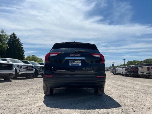 Used 2024 GMC Terrain SLE w/ Driver Convenience Package AWD/4WD image 7