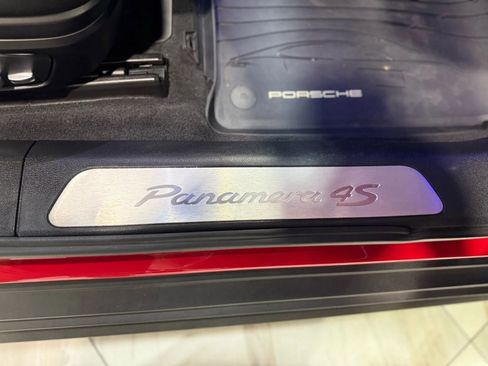 Used 2018 Porsche Panamera 4S image 52