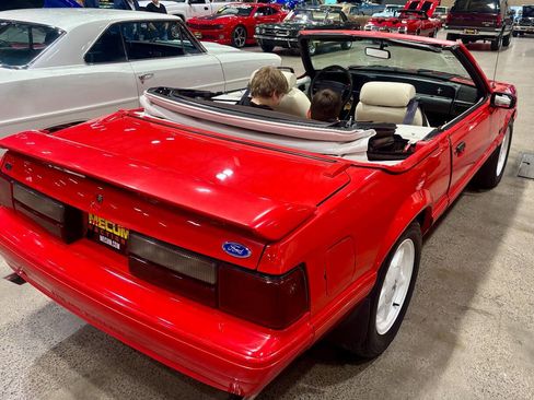 Used 1992 Ford Mustang LX image 3