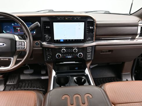 Used 2024 Ford F350 King Ranch image 13