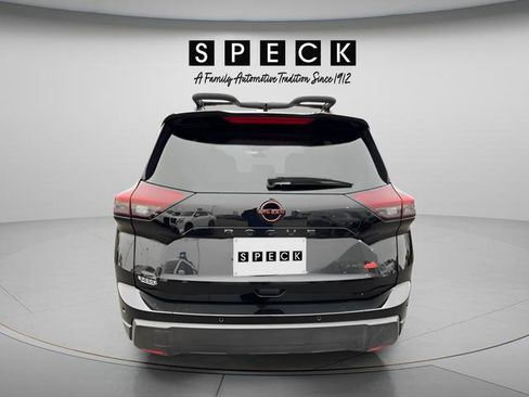 Used 2025 Nissan Rogue SV image 4