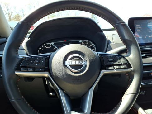 Used 2024 Nissan Altima 2.5 SR AWD/4WD image 24