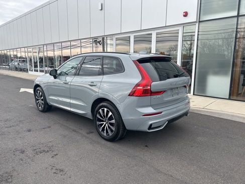 Certified 2025 Volvo XC60 B5 Plus AWD/4WD image 3