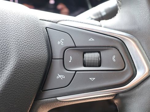 Certified 2024 Chevrolet Trax ACTIV FWD image 18