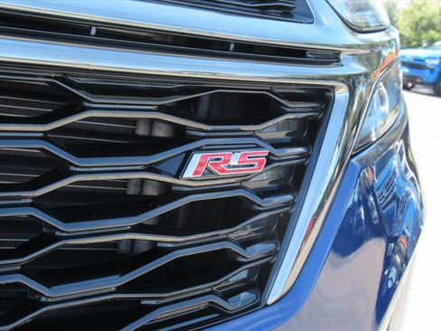 Used 2023 Chevrolet Equinox RS image 9