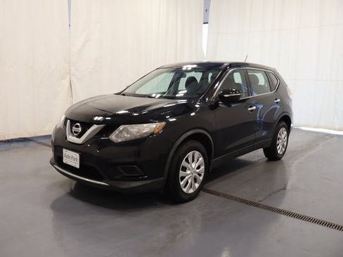 Used 2015 Nissan Rogue S image 4