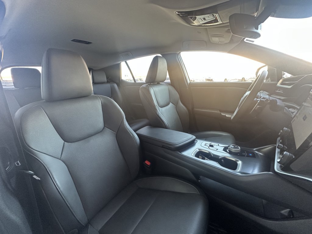Used 2024 Lexus RZ 450e Premium AWD/4WD image 40