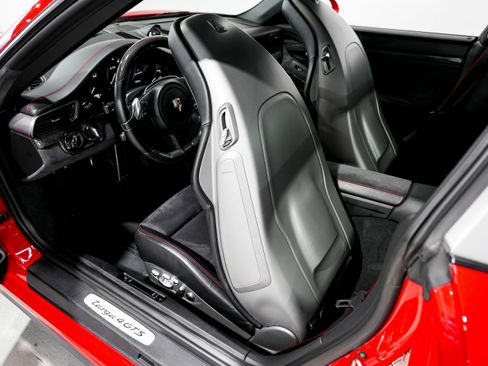 Used 2016 Porsche 911 Targa 4 GTS image 21