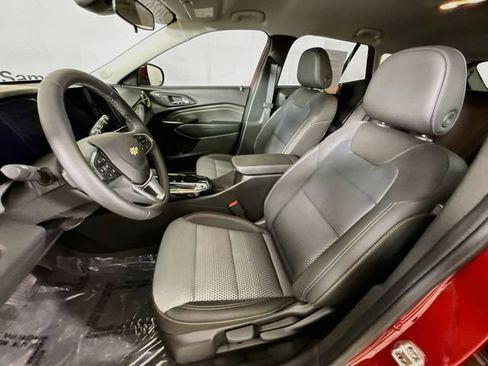 Used 2026 Chevrolet Trax LT w/ Driver Confidence Package FWD image 21