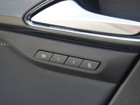 Used 2025 Buick Envision Preferred image 21