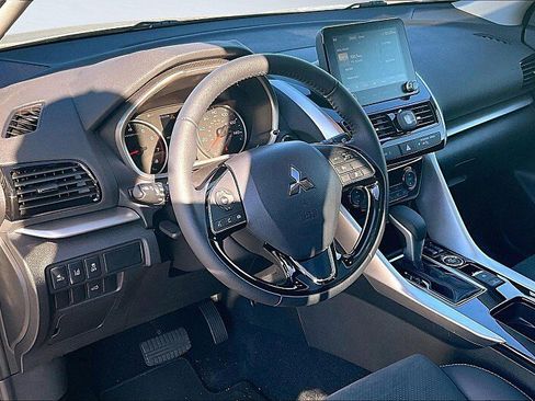 Used 2024 Mitsubishi Eclipse Cross SE image 14