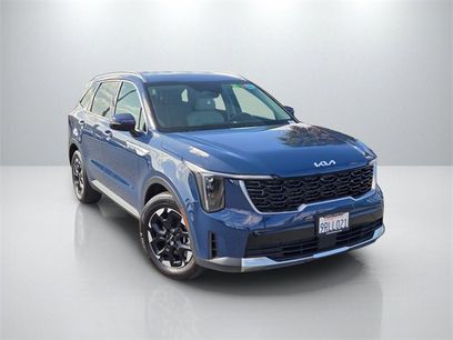 Used 2025 Kia Sorento S