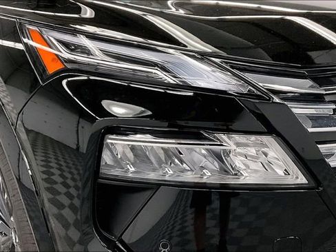 New 2026 Nissan Rogue Platinum w/ Platinum Premium Package image 13