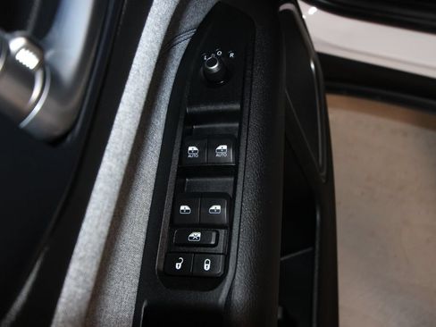 Used 2022 Jeep Compass Latitude FWD image 6