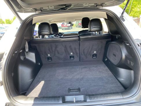 Used 2019 Jeep Cherokee Limited AWD/4WD image 21