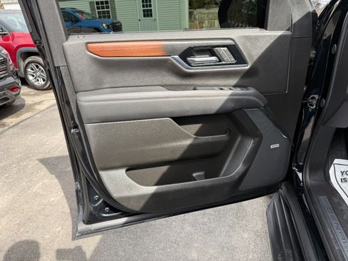 Used 2025 GMC Yukon Denali image 15