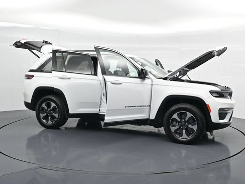 Used 2024 Jeep Grand Cherokee Limited 4xe AWD/4WD image 18