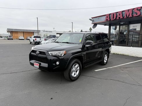 Used 2018 Toyota 4Runner SR5 Premium image 7