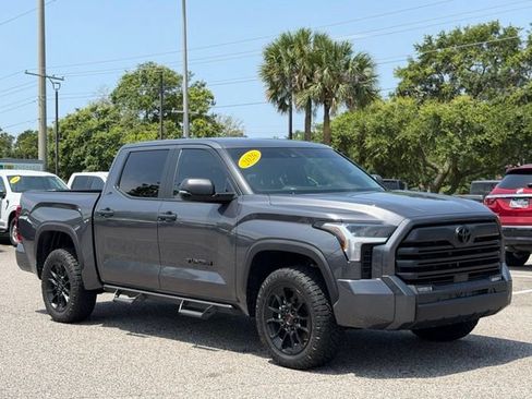 Used 2026 Toyota Tundra SR5 w/ SR5 Convenience Package AWD/4WD image 8