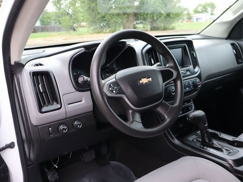 Used 2017 Chevrolet Colorado W/T w/ WT Convenience Package AWD/4WD image 17