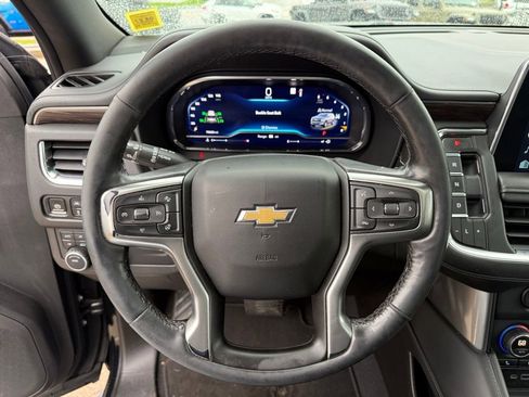 Used 2022 Chevrolet Tahoe LT w/ Luxury Package AWD/4WD image 14