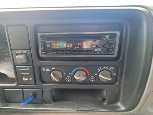 Used 1997 Chevrolet Silverado 1500 2WD Regular Cab image 10