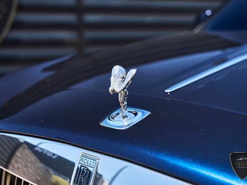 Used 2017 Rolls-Royce Wraith RWD image 8