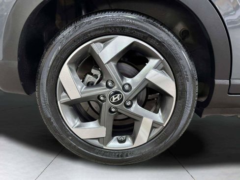 Used 2024 Hyundai Venue Limited FWD image 66
