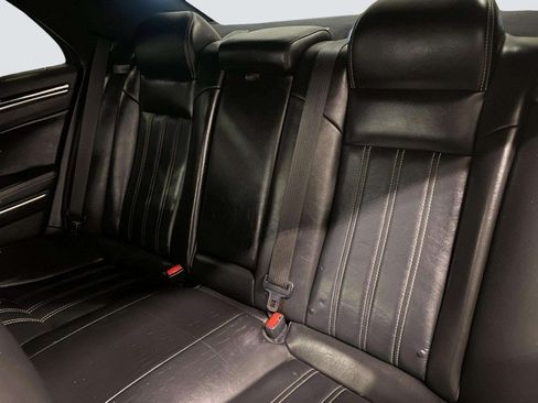 Used 2019 Chrysler 300 S RWD image 26