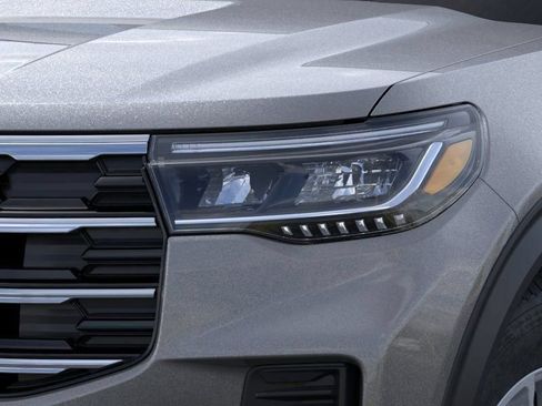 New 2026 Ford Explorer Active RWD image 29