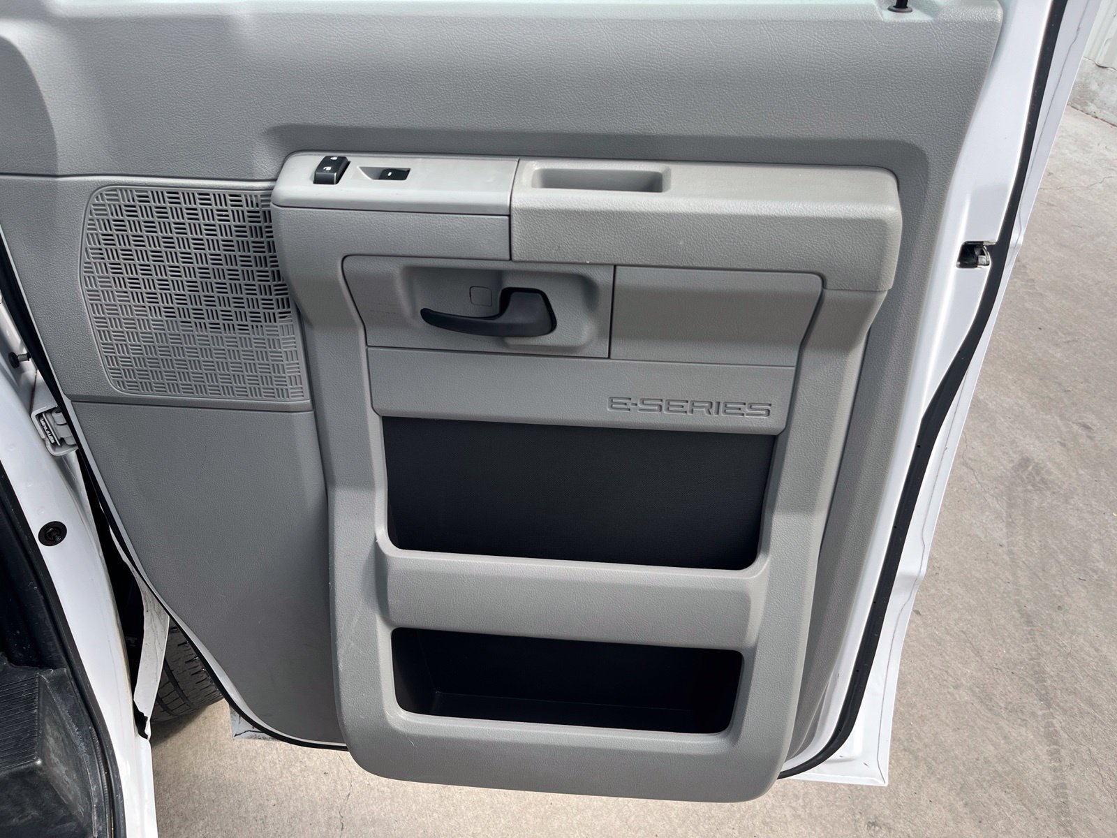 Used 2023 Ford E-350 and Econoline 350 Super Duty w/ Power Windows & Locks Group RWD image 15