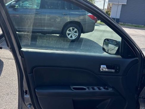 Used 2010 Ford Fusion Hybrid FWD image 10