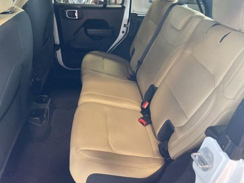 Used 2022 Jeep Wrangler Unlimited Sport image 36