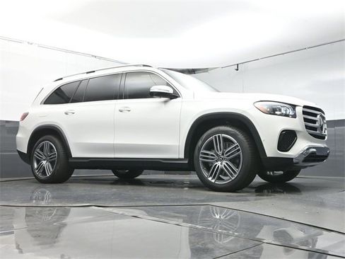 New 2026 Mercedes-Benz GLS 450 4MATIC image 42