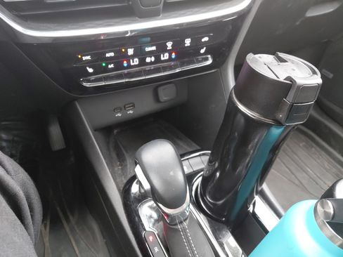 Used 2026 Buick Encore GX Avenir w/ Avenir Technology Package AWD/4WD image 12